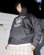 将图片加载到图库查看器,ANTi COUNTRY CLUB COLLEGE LOGO HOODIE - BLACK -
