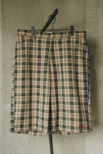 Load image into Gallery viewer, ANTi COUNTRY CLUB 3/4 LENGTH SHORTS - GREEN CHECK -
