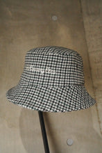 Carica l&#39;immagine nel visualizzatore di Gallery, ANTi COUNTRY CLUB WOOL BUCKET HAT
