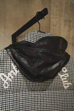 Charger l&#39;image dans la galerie, ANTi COUNTRY CLUB DOWN VEST - BLACK CHECK -
