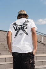 Charger l&#39;image dans la galerie, VANS x ANTi COUNTRY CLUB TOKYO COLLABORATION TEE - WHITE -
