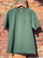 Load image into Gallery viewer, ANTi COUNTRY CLUB TOKYO 2026 SS - “A” EMBROIDERED T-SHIRT (GREEN) -
